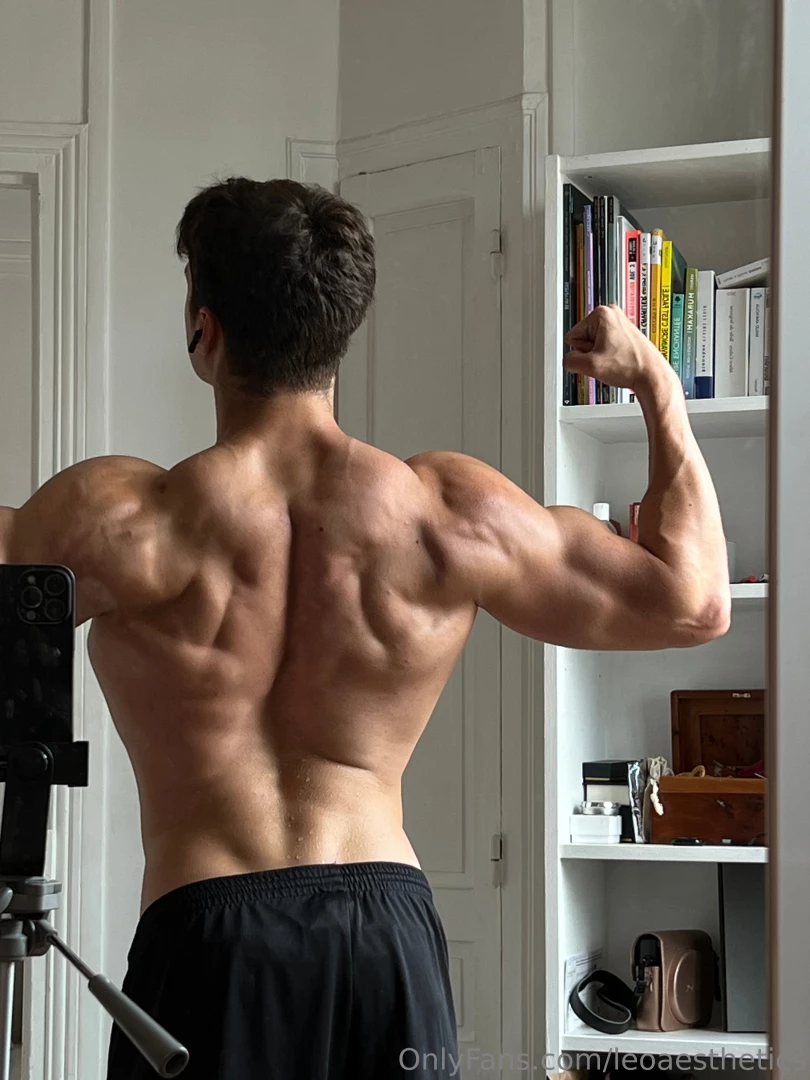 Would you like to sniff to my armpits 