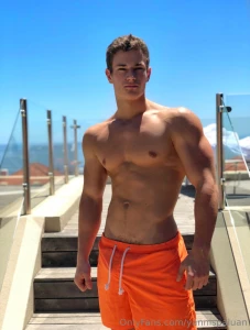 You can look but just know i m only getting started