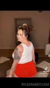You gotta check out the sexiest pawg around kendra_kox only fans sexy