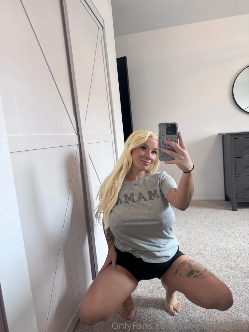 My vip is 50 off for the next 50 subs alexisjobailey 