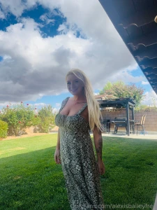 Come talk to me on my main i bet i can be your new obsession