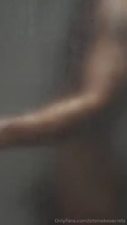 Shower bundle 4 video s and 3 cumshots watch me have my shower 