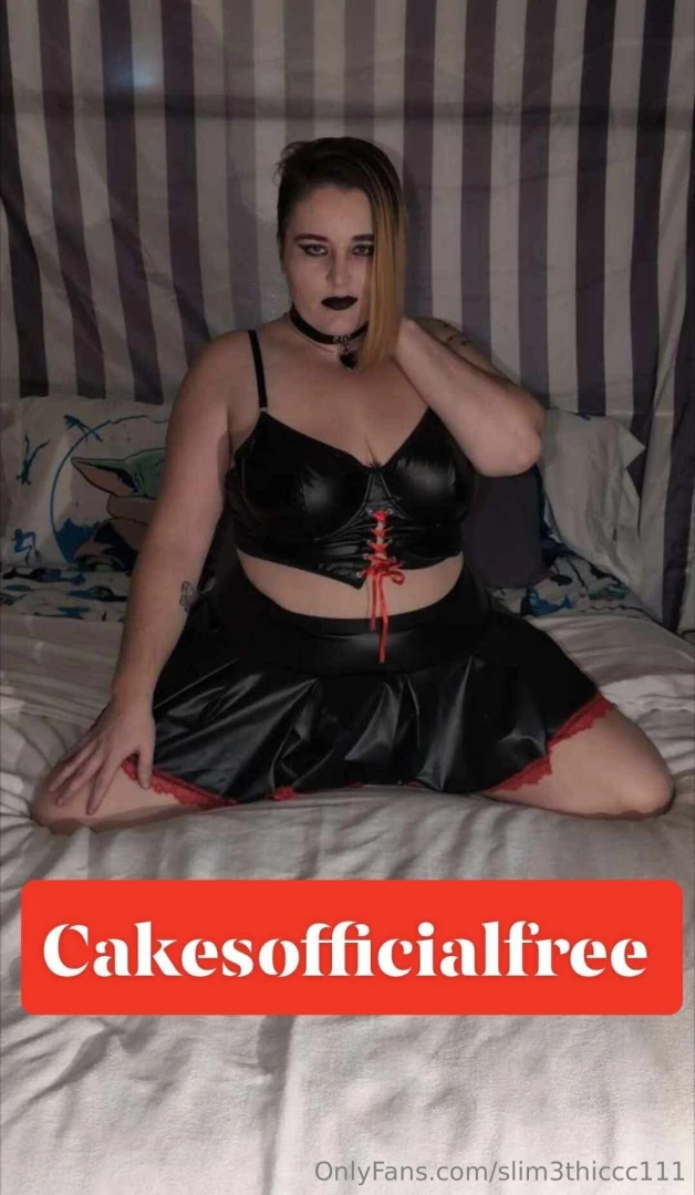 Come watch this naughty nerdy and needy texan wife play with her part 7 