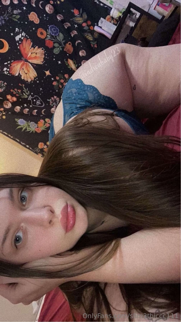 Would you smash or pass this horny anal slut indxcababy23 