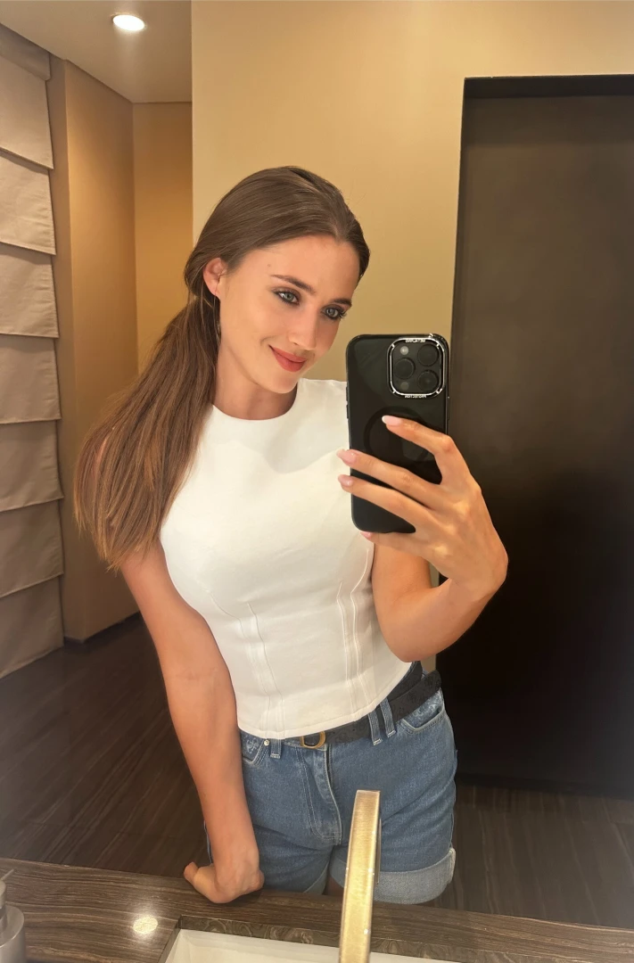 Ready for a walk my everyday look what do you think 