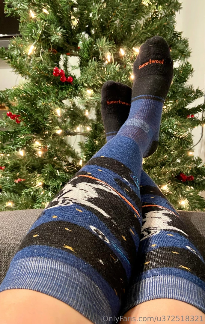 Merry christmas to those who celebrate i enjoyed my favorite christmas 