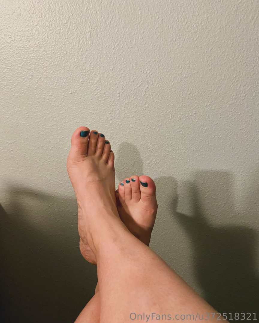 Tell me what you want to do to my toes 