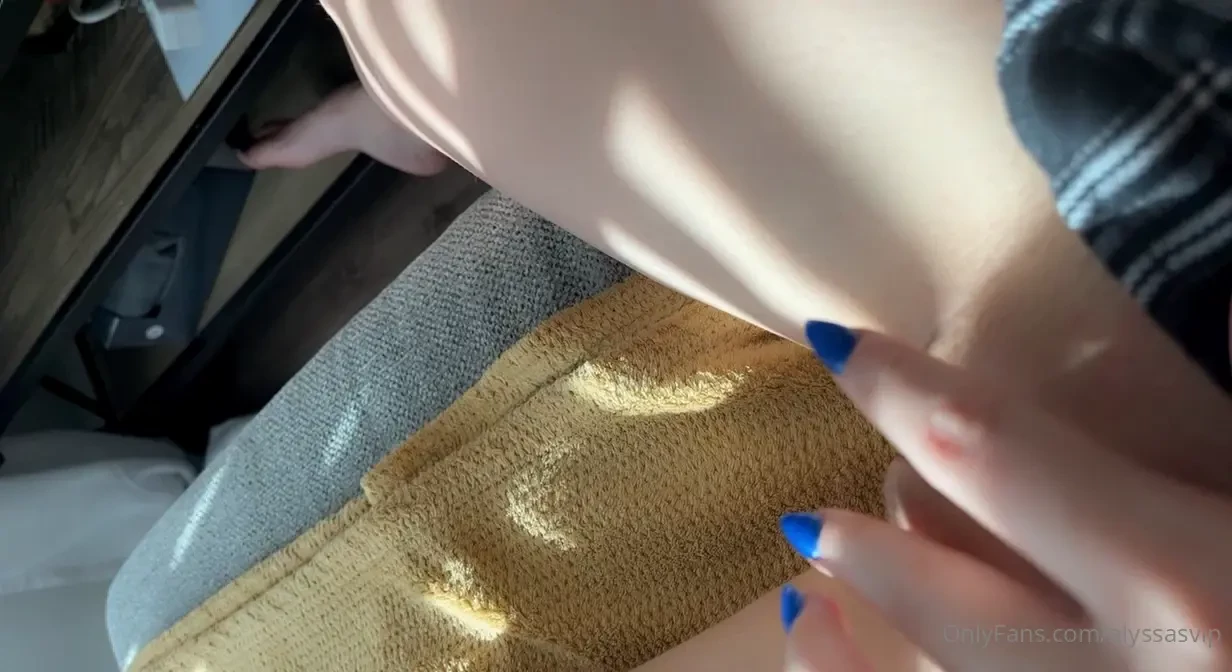 How many times a day would you go down on me under my skirt part 2 