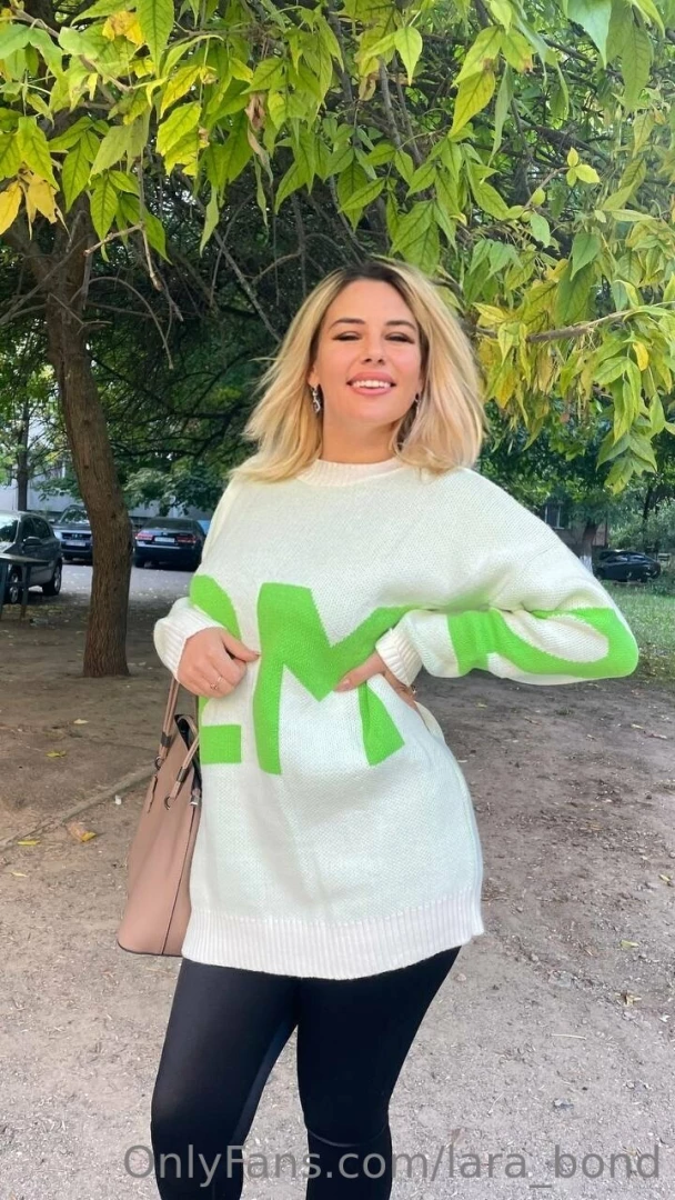 Three signs via you can see a girl is into you i might say first will part 2 