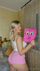 You have no chance to guess what i am reading - wish i could open the