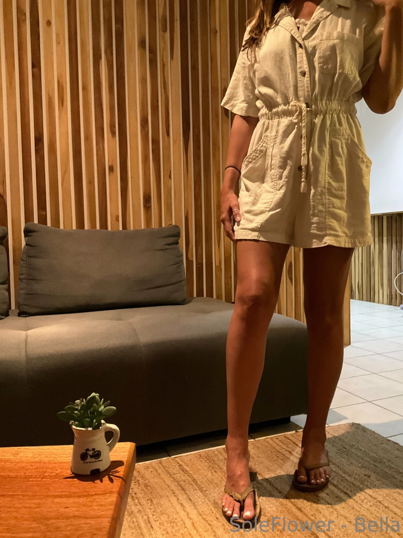 My outfit tonight check your inbox for more part 1 