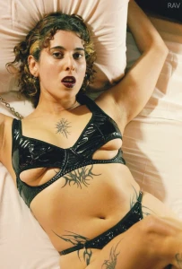 There are so many ways in which you can and should please me you just