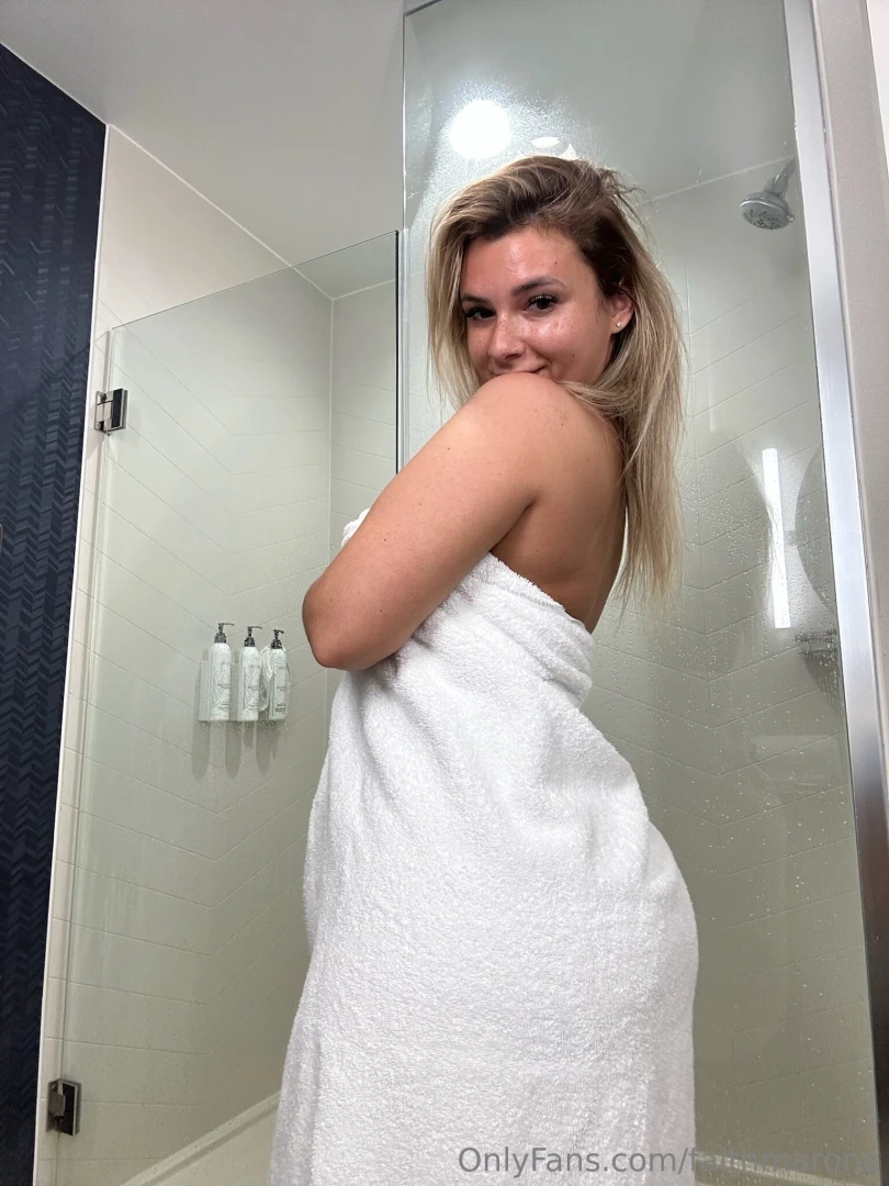 I m butttt naked under here wanna see unlock amp show me how badd 