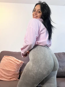 My booty deserves a kiss today