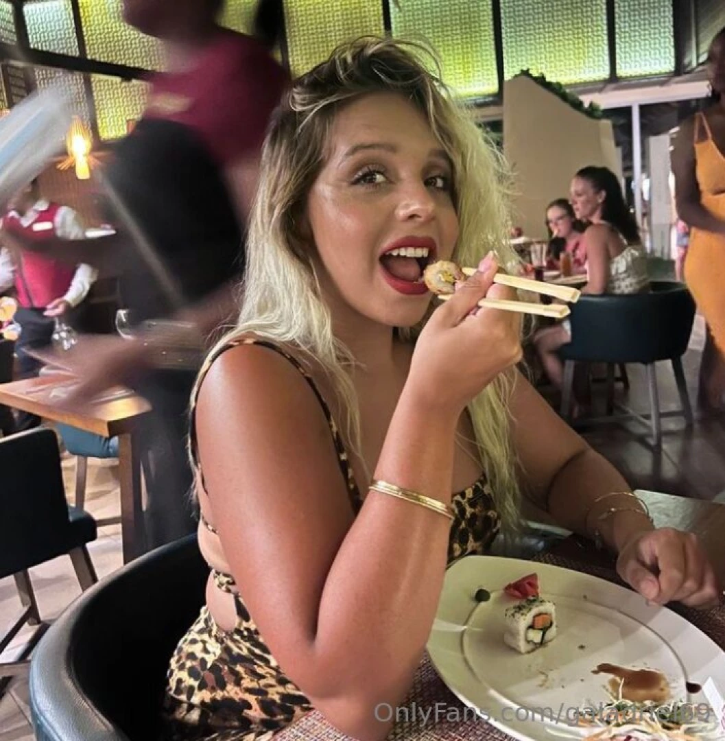 I want to eat everything naughty girl 