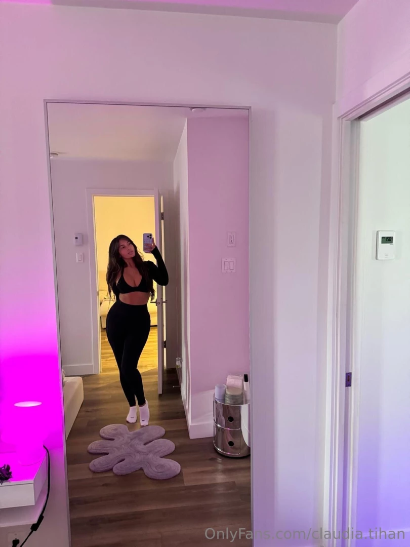 Re-releasing my steamy content all day for flashback friday happening 