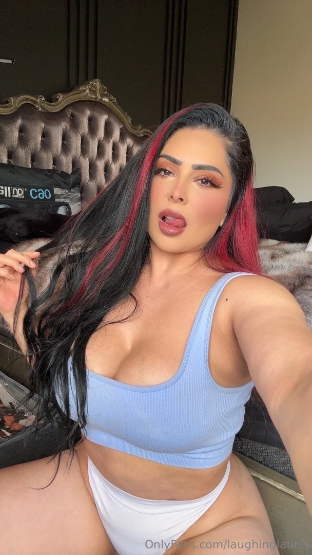 I don t just break hearts i own them 