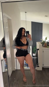 This sweater opens easy but earning my attention that takes work