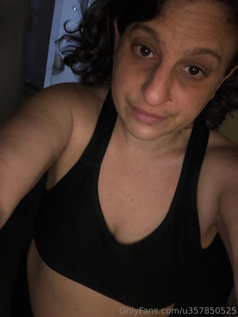 I really wanna work out but i feel motivated to not do that 