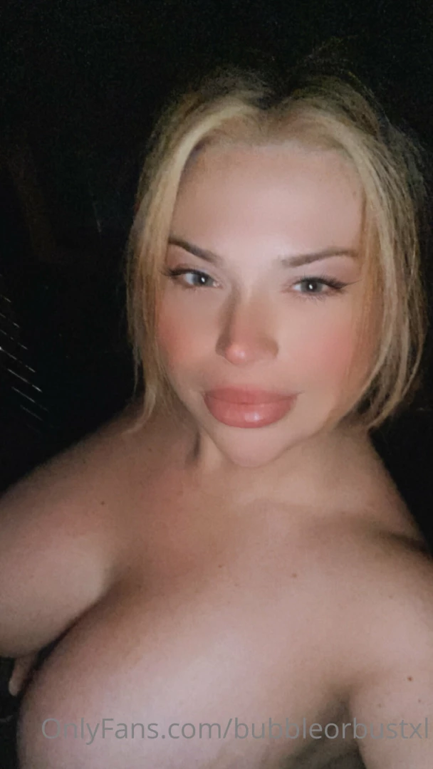 Hi babe cum hang out with my on my main page i get notifications 