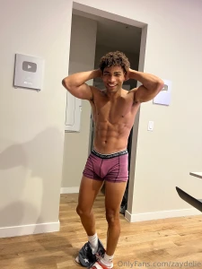 Heyy guys sending some brand new videos in the messages today