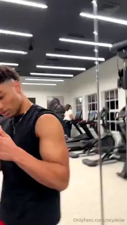 Here s a gym clip send me dm for the gym b g video 
