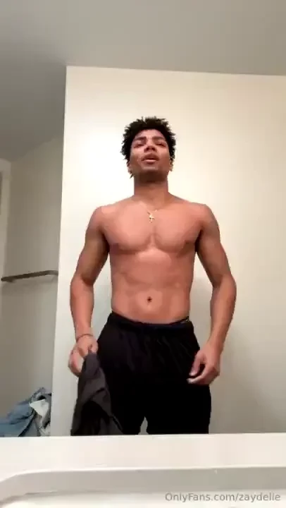 Just worked out hoping in the shower check your dm s for some spicy 