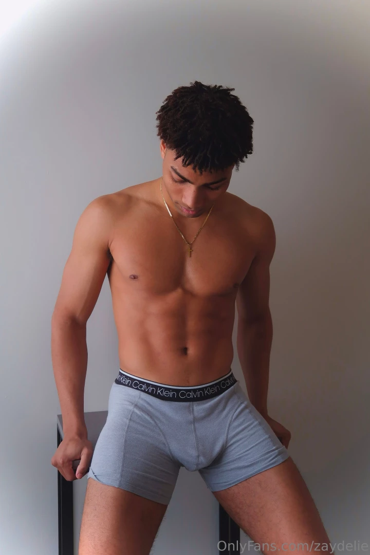 Hey guys i will be sending out more content this week sorry for the 