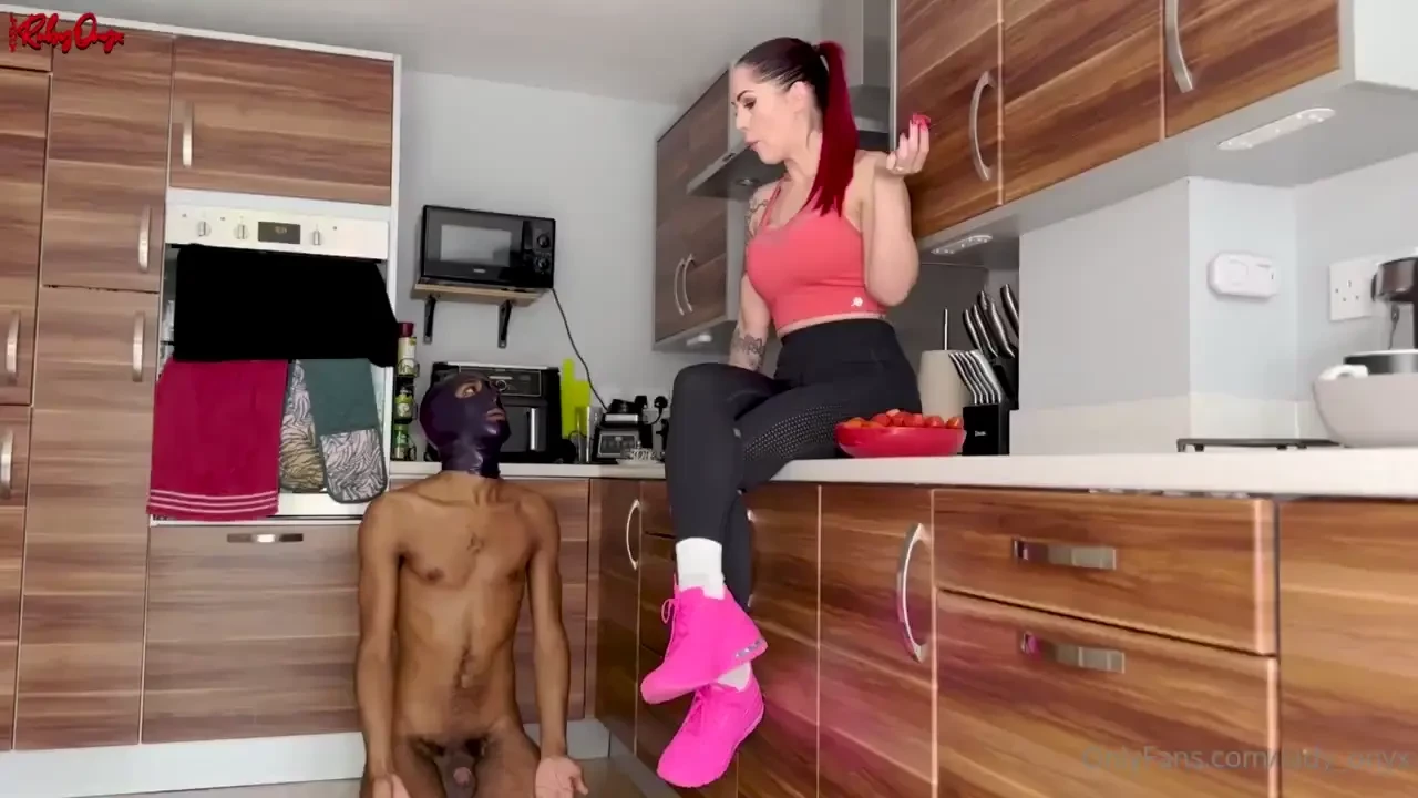 Brand new something a little messy for my beta bitch he was so hungry 