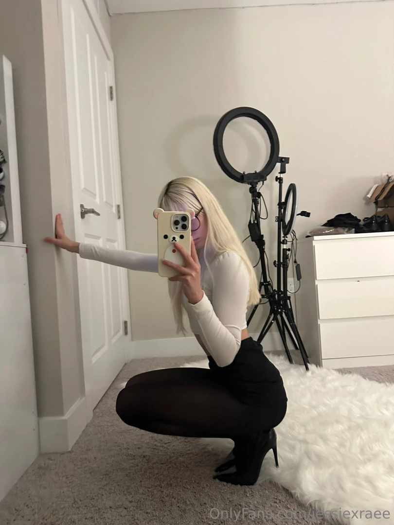 Would you let mommy step on you 