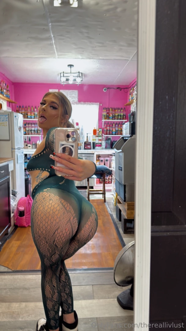 Green looks so good on me part 3 