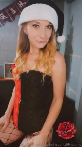 Naughty or nice the-redhead420free the-redhead420vip part 2