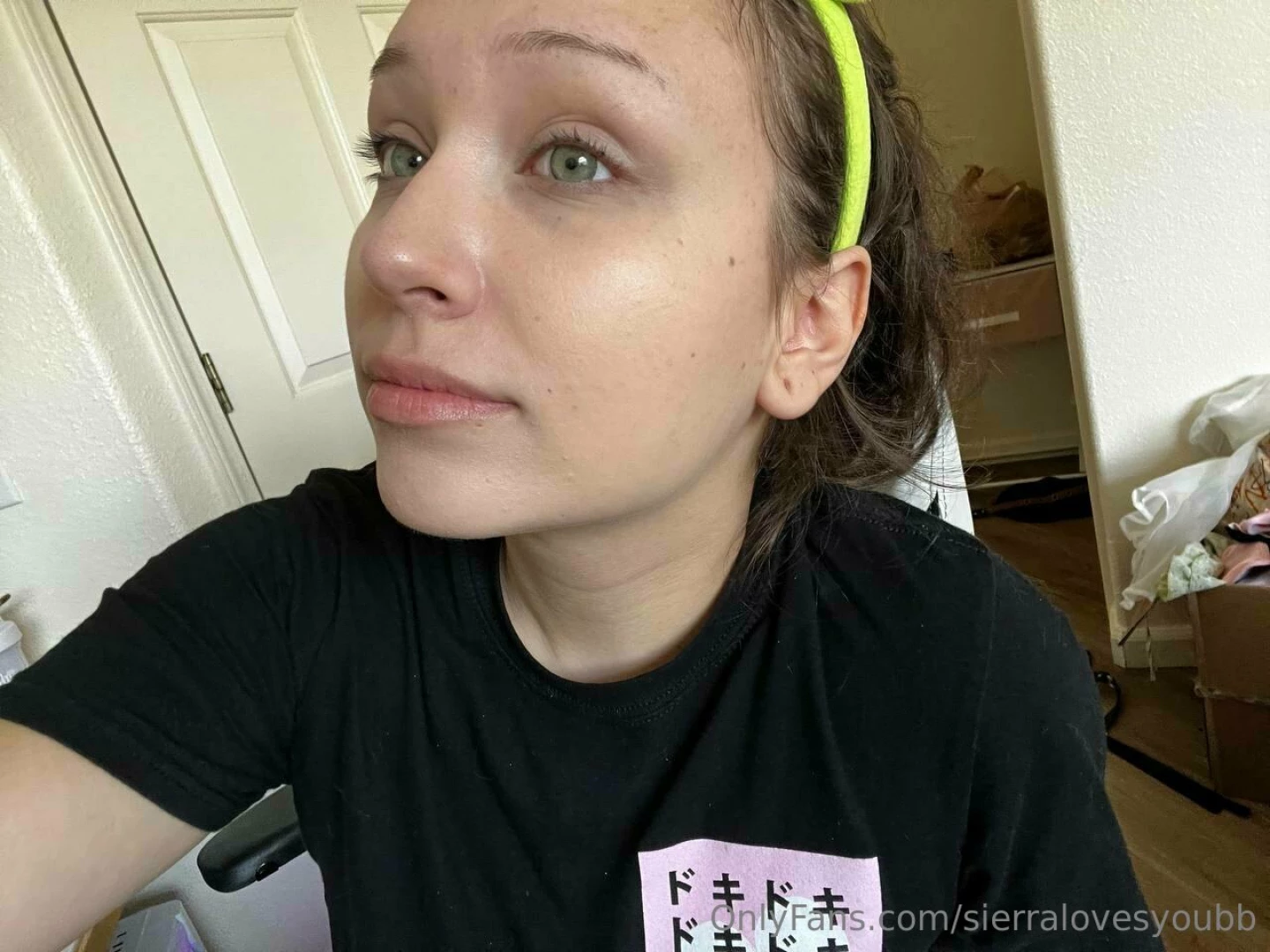 I hope you still think i m pretty even without makeup 