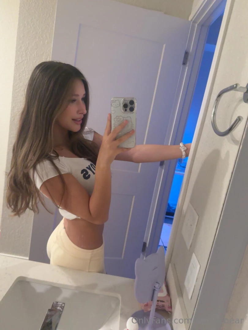 Craving your attention sooo bad rn 