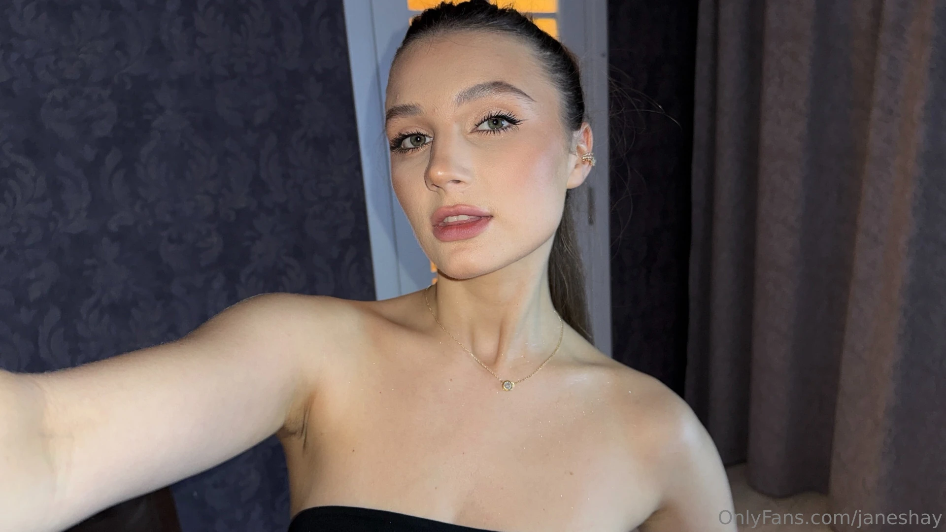 I m a creative spirit and love to express myself through photos and 