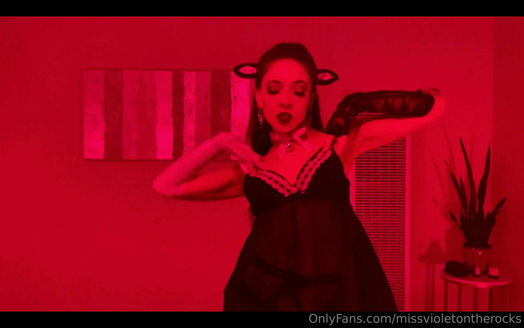 It s time for another burlesque film black sheep this one is another 