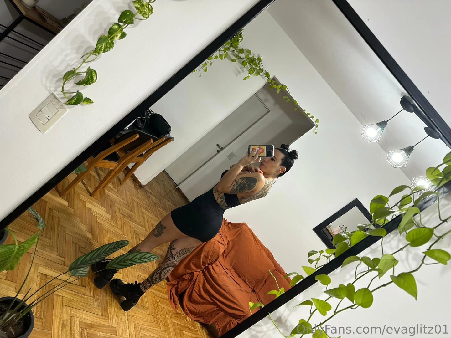 Te gusta como me queda el vestido 