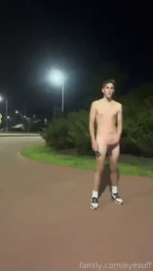 Can you believe i came in the middle of the street like this plus that