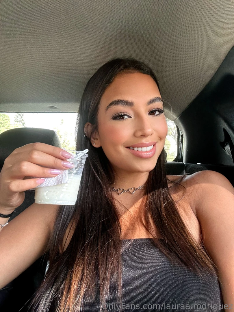 Serving looks and zero apologies 