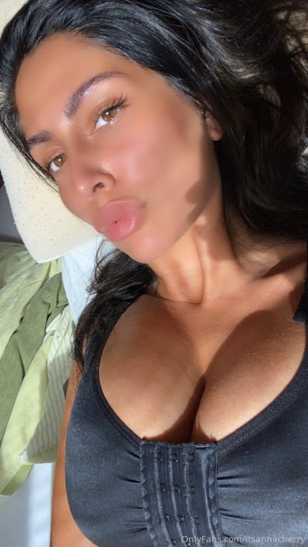 Ok babes i have a serious question for you what type of stuff are yall 