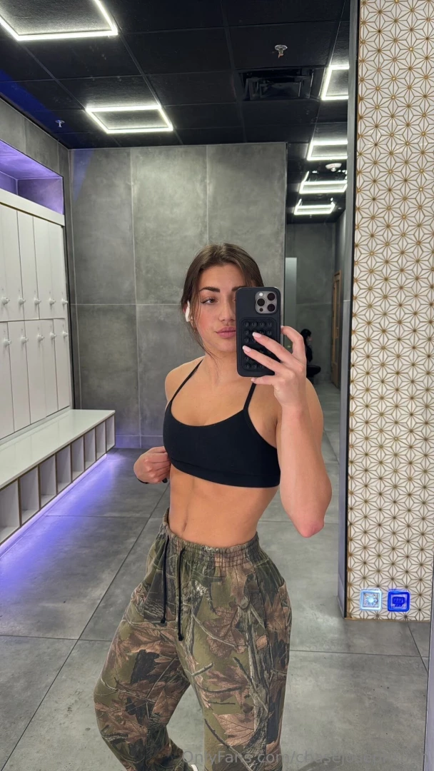 Hottie with a dash of yeehaw 