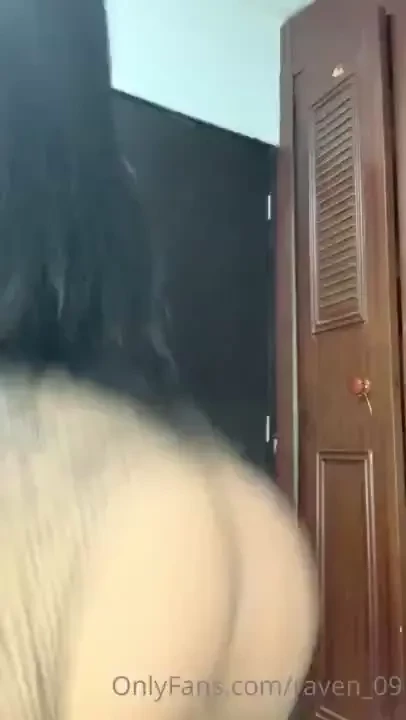 Let me dance like this on your dick 