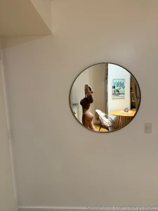 Va mejorando mi durazno se acuerdan cuando lo apoye entero en la silla