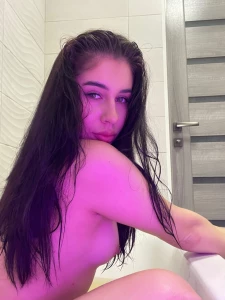 Sexy and slutty taylor_davies taylor_davies loves to play with her part 81