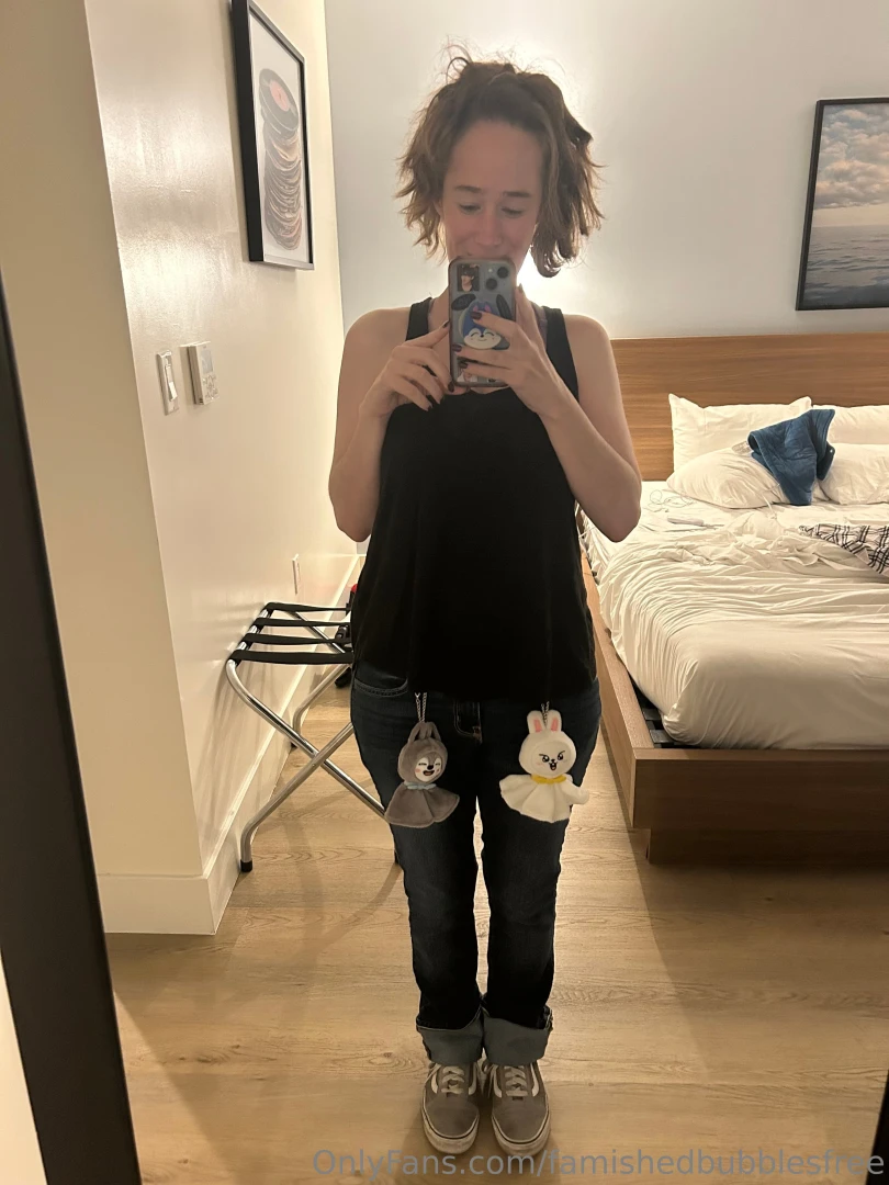 Simple but cute those cute little plushie keychains are my favorite 