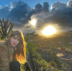 Life is full of colorful moments want to watch the sunset with me