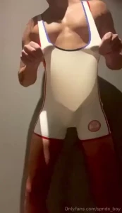 A collection of thrusting practice in singlets because who doesn t part 3