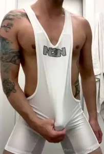 A collection of thrusting practice in singlets because who doesn t part 5