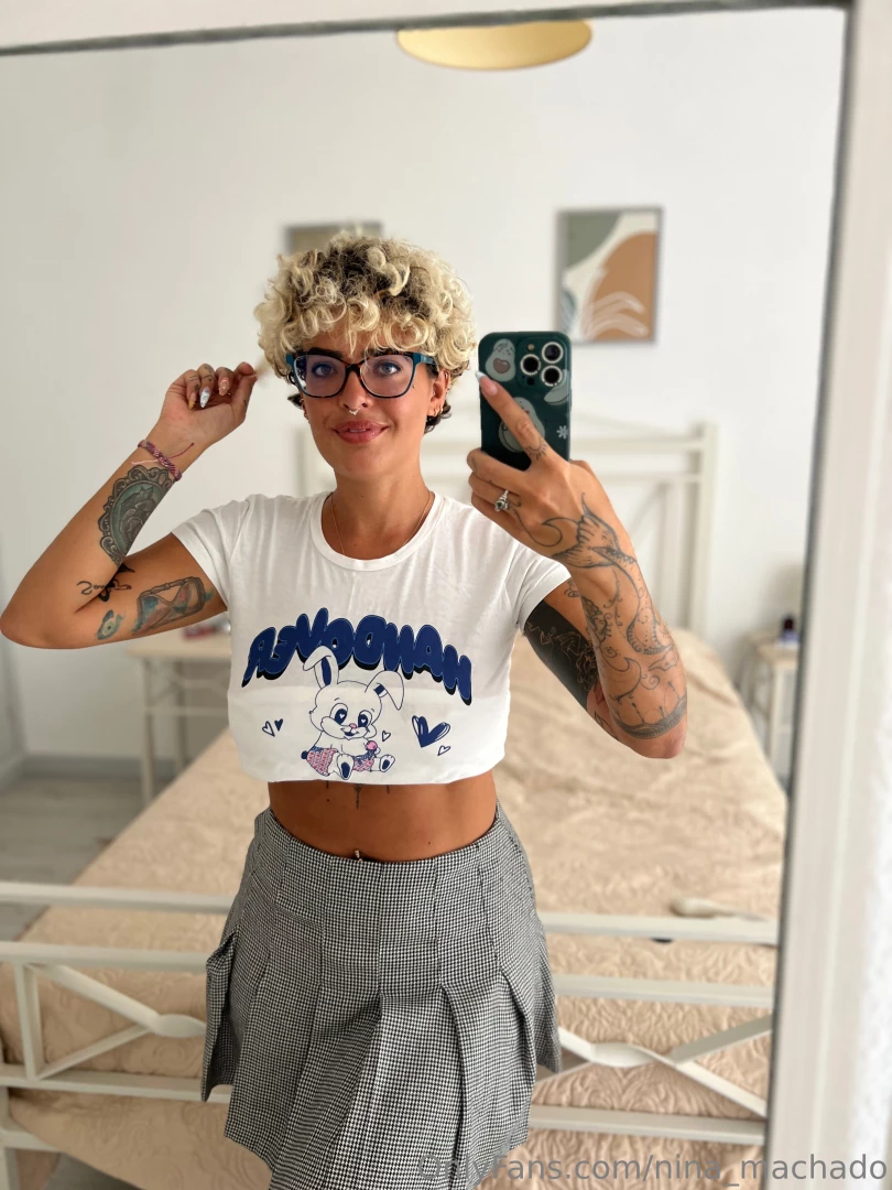 The bed is cozy but it d be even better with company 