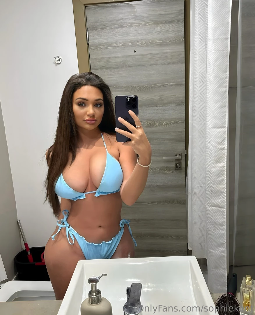 Do you think i m your dream girl 